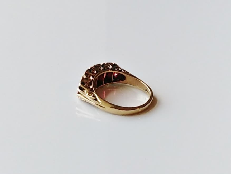 Retro 1972 Heavy Set Garnet & Diamond 9ct Gold Gypsy Ring